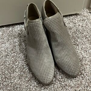 Franco Sarto Dakota Ankle Booties 8.5